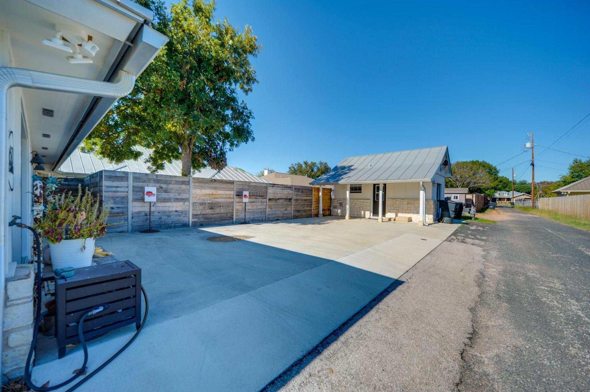 Fredericksburg Regan Cottage With Hot Tub! المظهر الخارجي الصورة